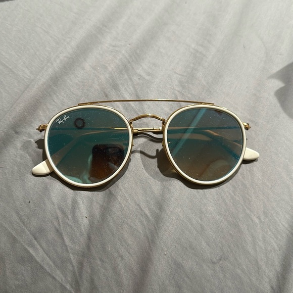 Ray-Ban Other - Rayban sunglasses